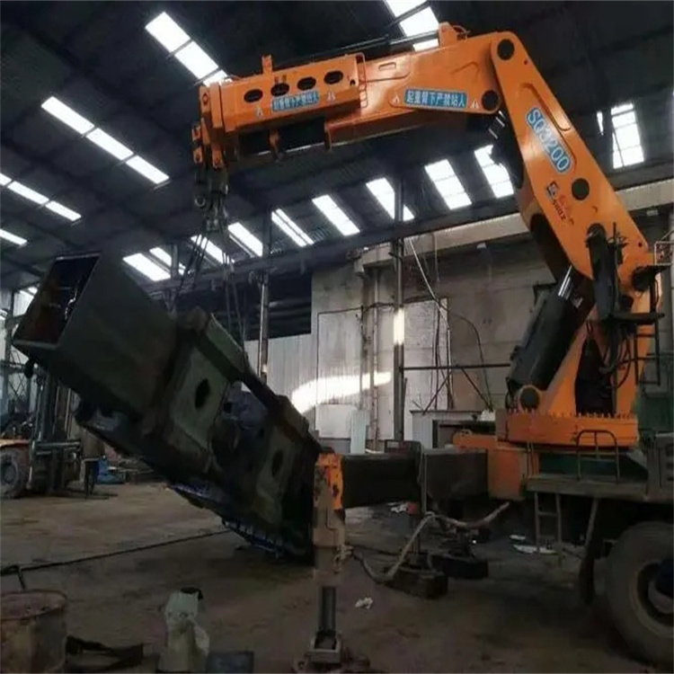 崇义县200吨折臂吊出租